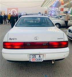 تۆیۆتا کراون